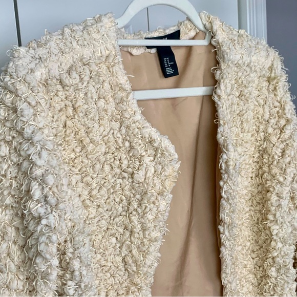 H&M Cream Jacket - Picture 2 of 6
